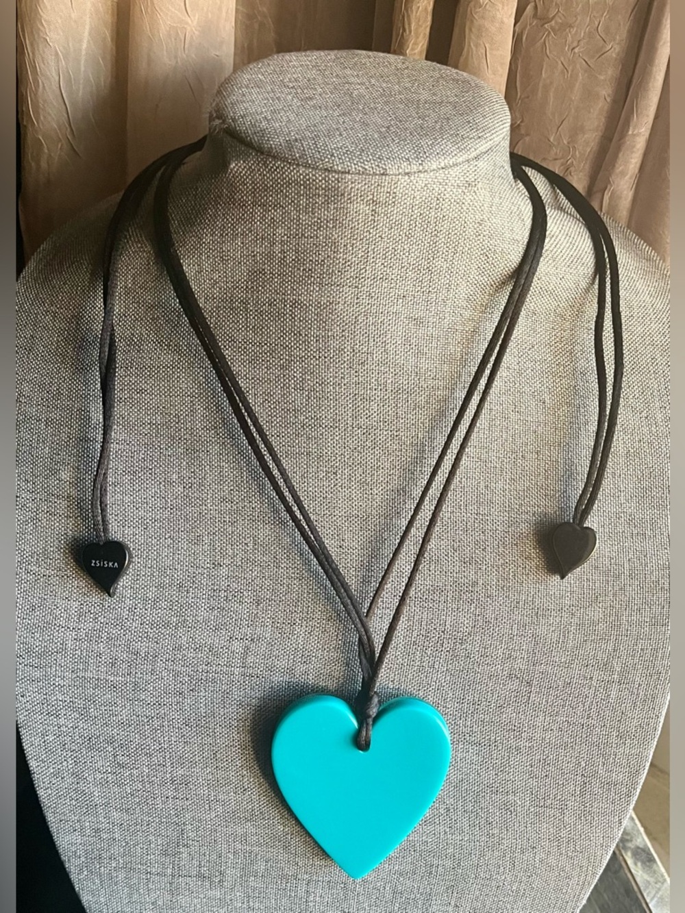 Zsiska Heart Pendant Necklace